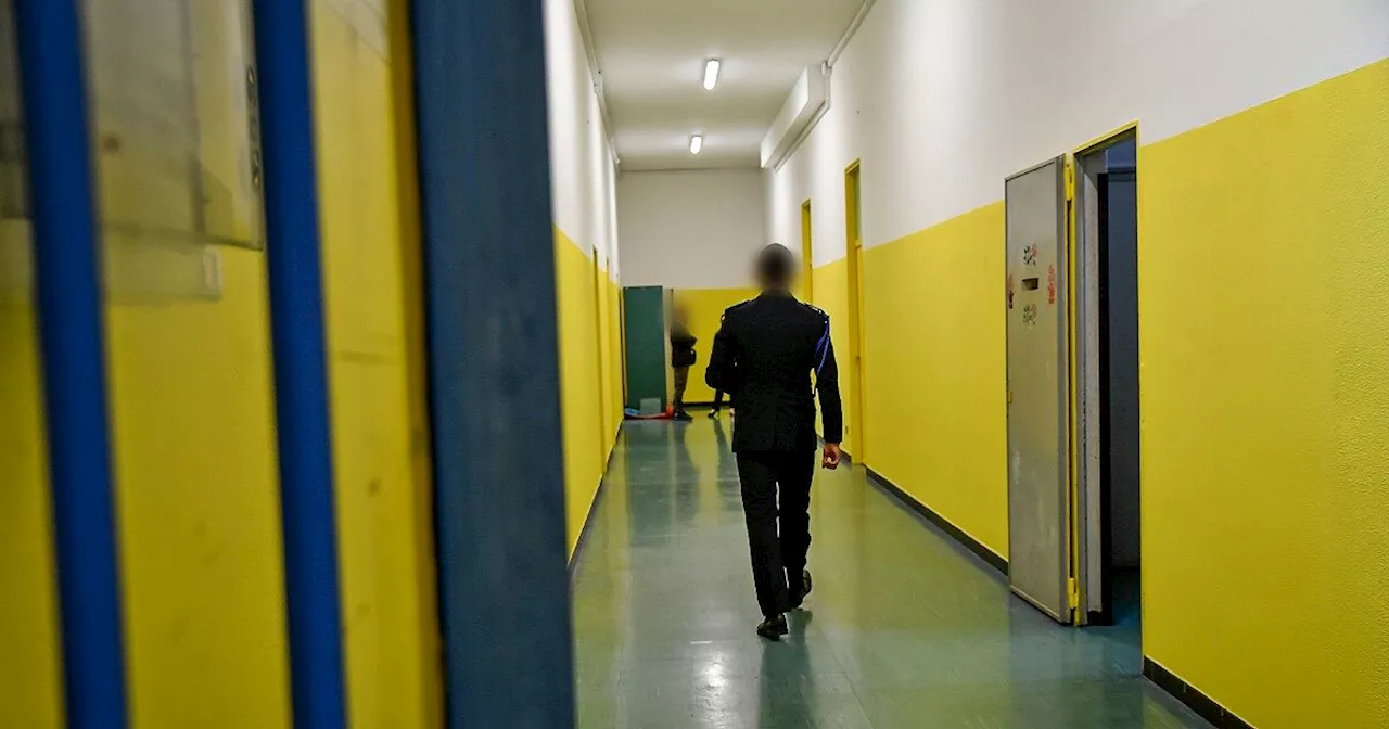 Evasi due detenuti dal carcere minorile di Milano Beccaria. Ad aprile lo scandalo dei maltrattamenti degli…