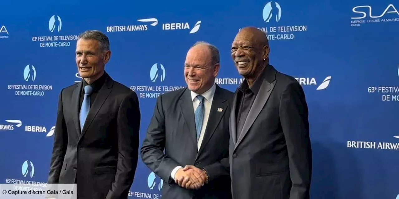 – Festival de Monte-Carlo : le prince Albert de Monaco tout sourire au côté de Morgan Freeman