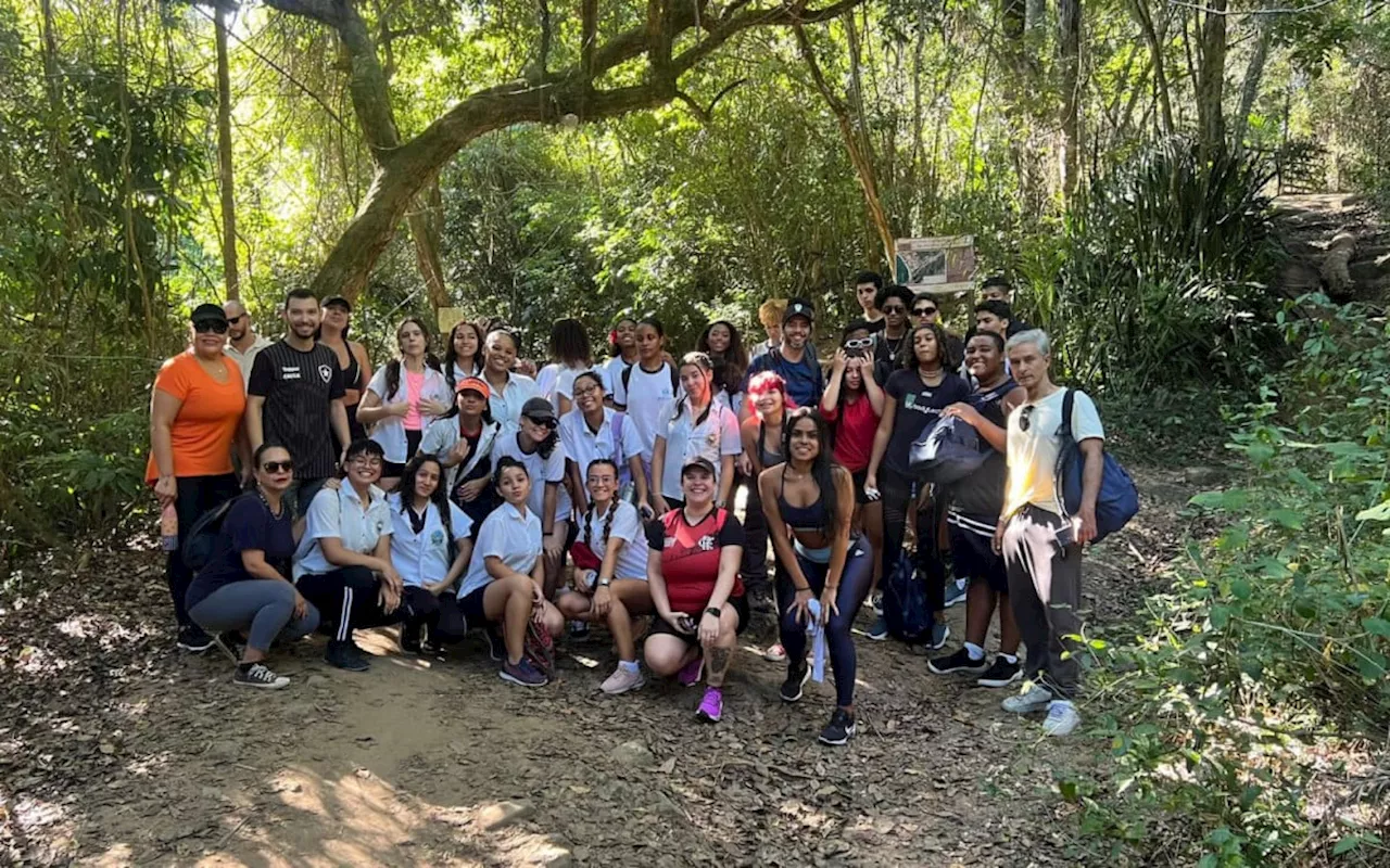 Coordenadoria da Juventude promove trilha com alunos de escola pública