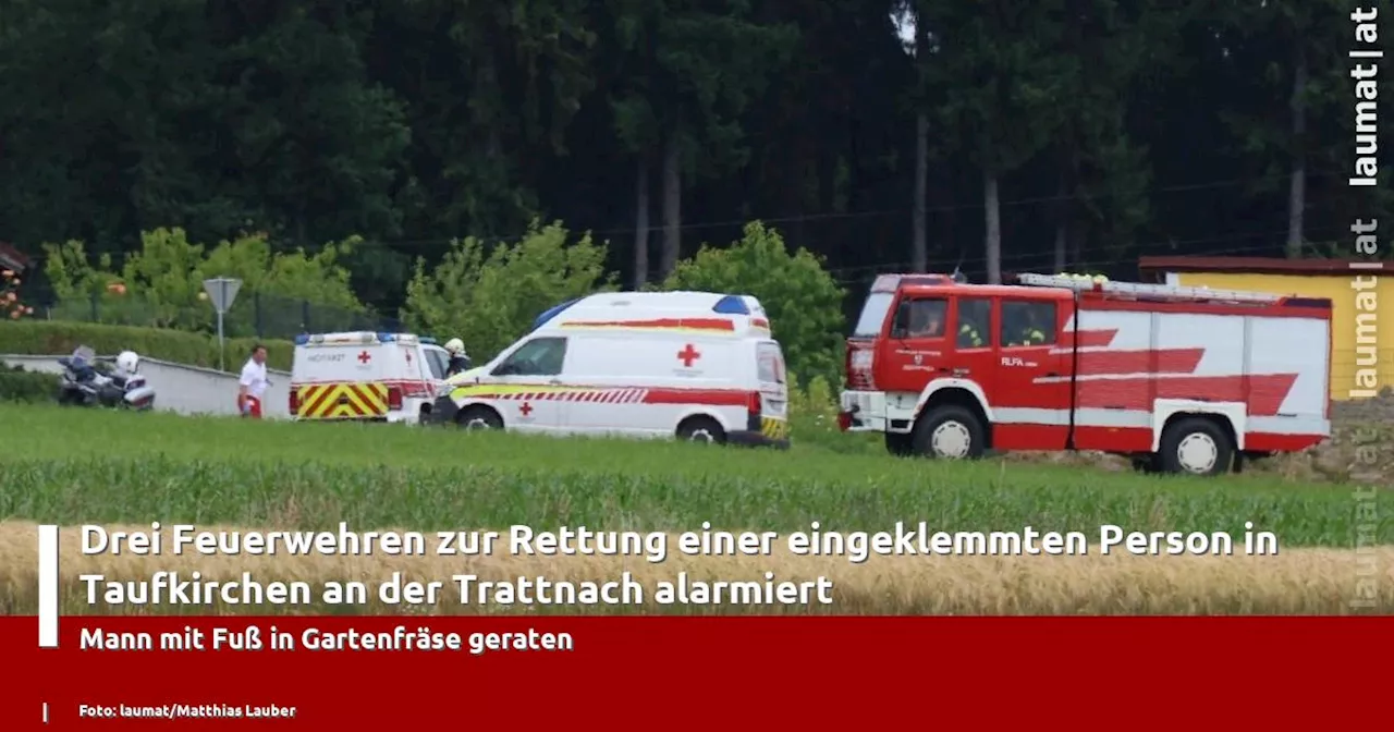 Drei Feuerwehren zur Rettung einer eingeklemmten Person in Taufkirchen an der Trattnach alarmiert