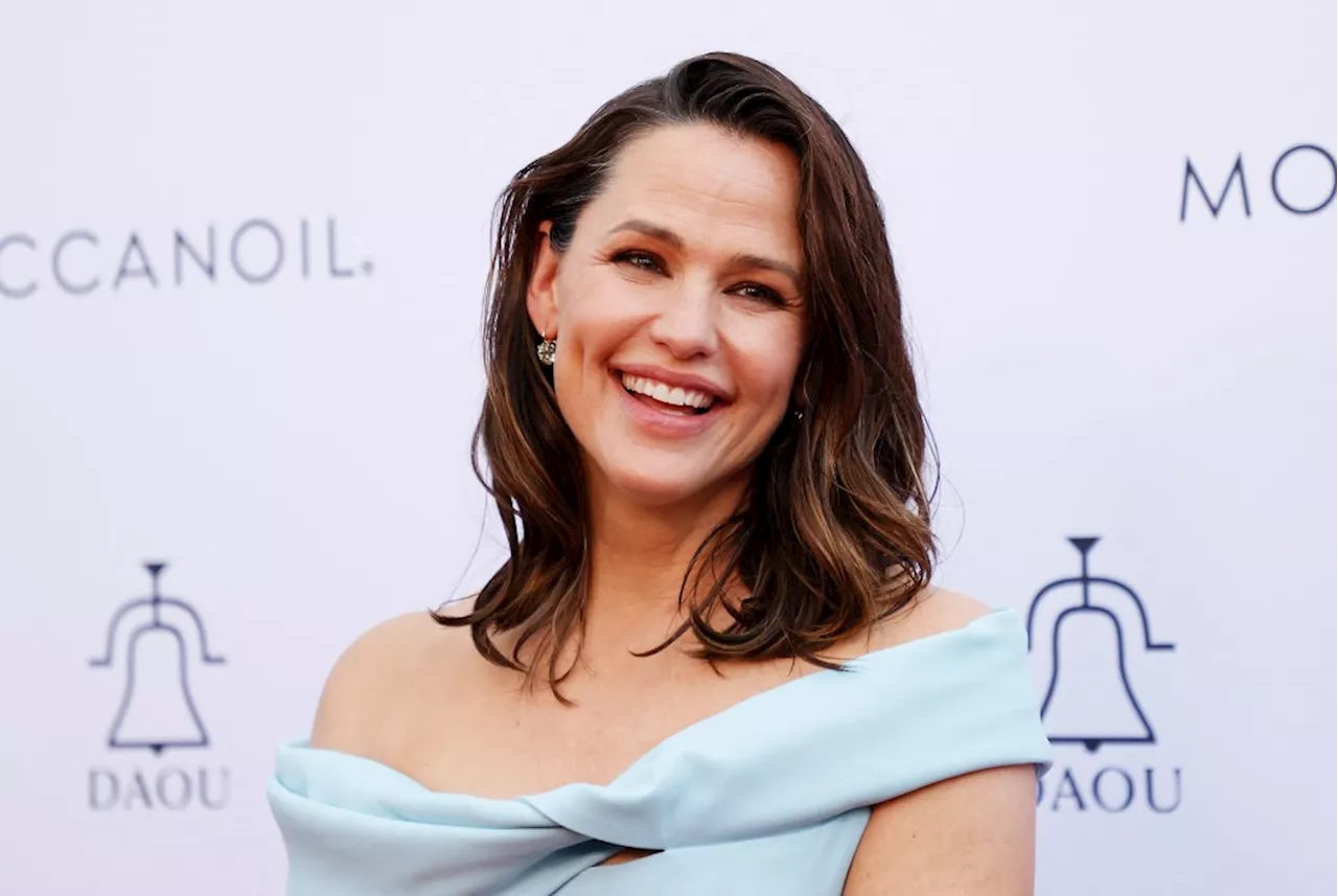 Jennifer Garner reveals her kids’ school was ‘safe haven’ amid Ben Affleck’s dramas