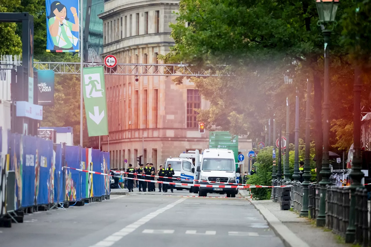 Rucksack an Berliner Fanzone: Polizei gibt Entwarnung