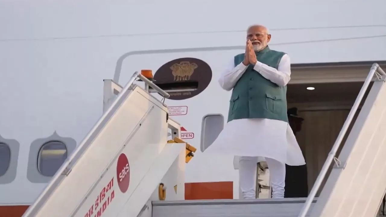 PM Modi Italy Visit: पीएम मोदी इटली दौरे पर रवाना, G7 शिखर सम्मेलन में करेंगे शिरकत