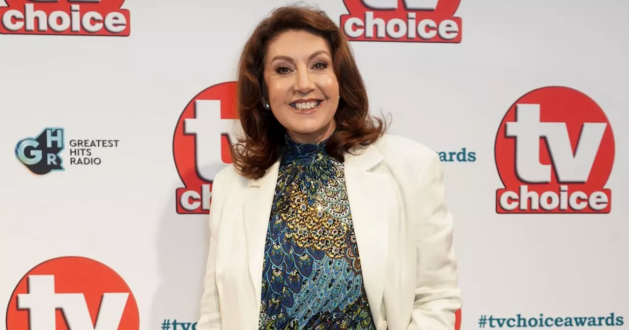 Celebrity Gogglebox star Jane McDonald's embarrassing wardrobe malfunction