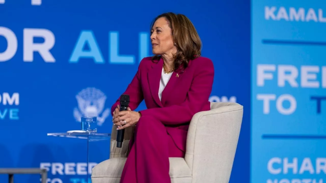 La vicepresidenta de EU, Kamala Harris, felicita a Claudia Sheinbaum por su triunfo