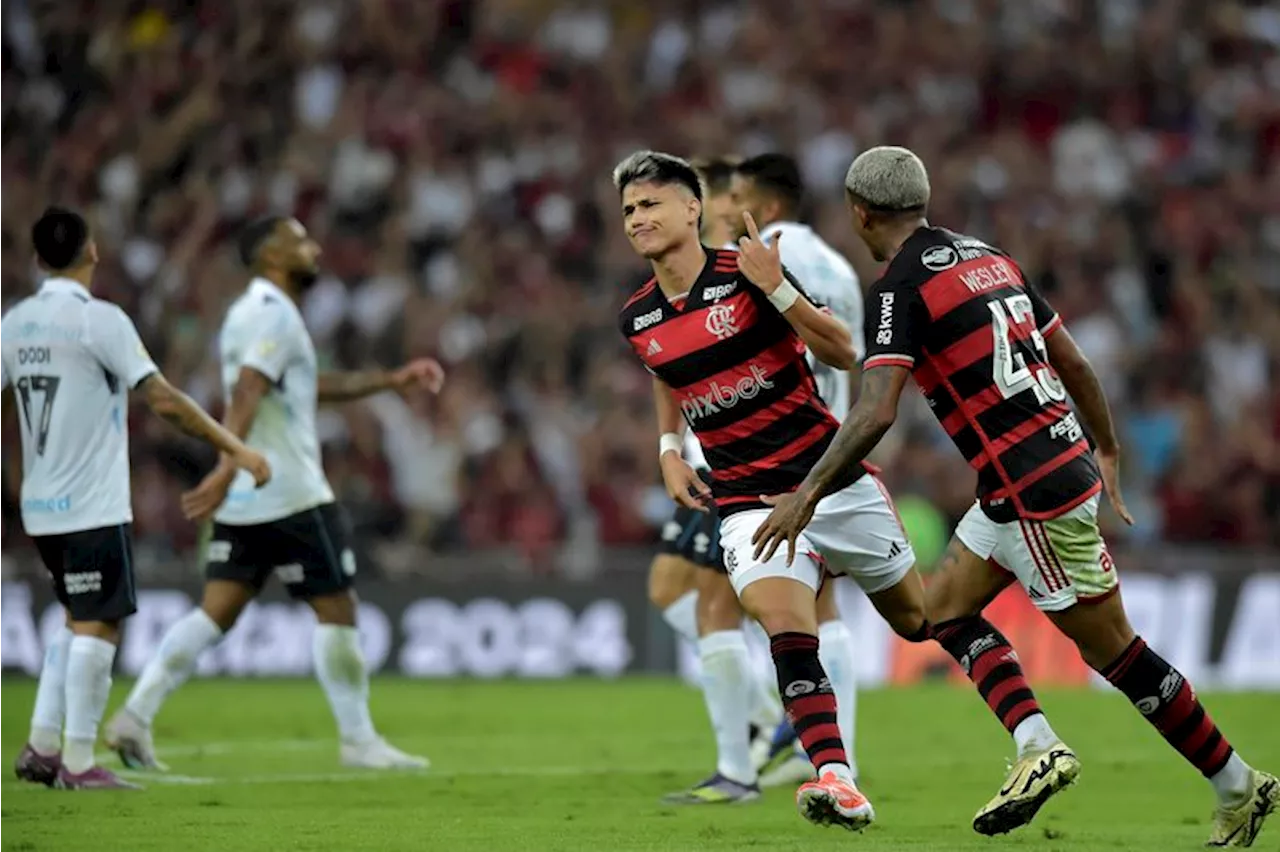 Neymar vai ao Maracanã, Flamengo bate Grêmio com dois gols de Luiz Araújo e lidera Brasileirão