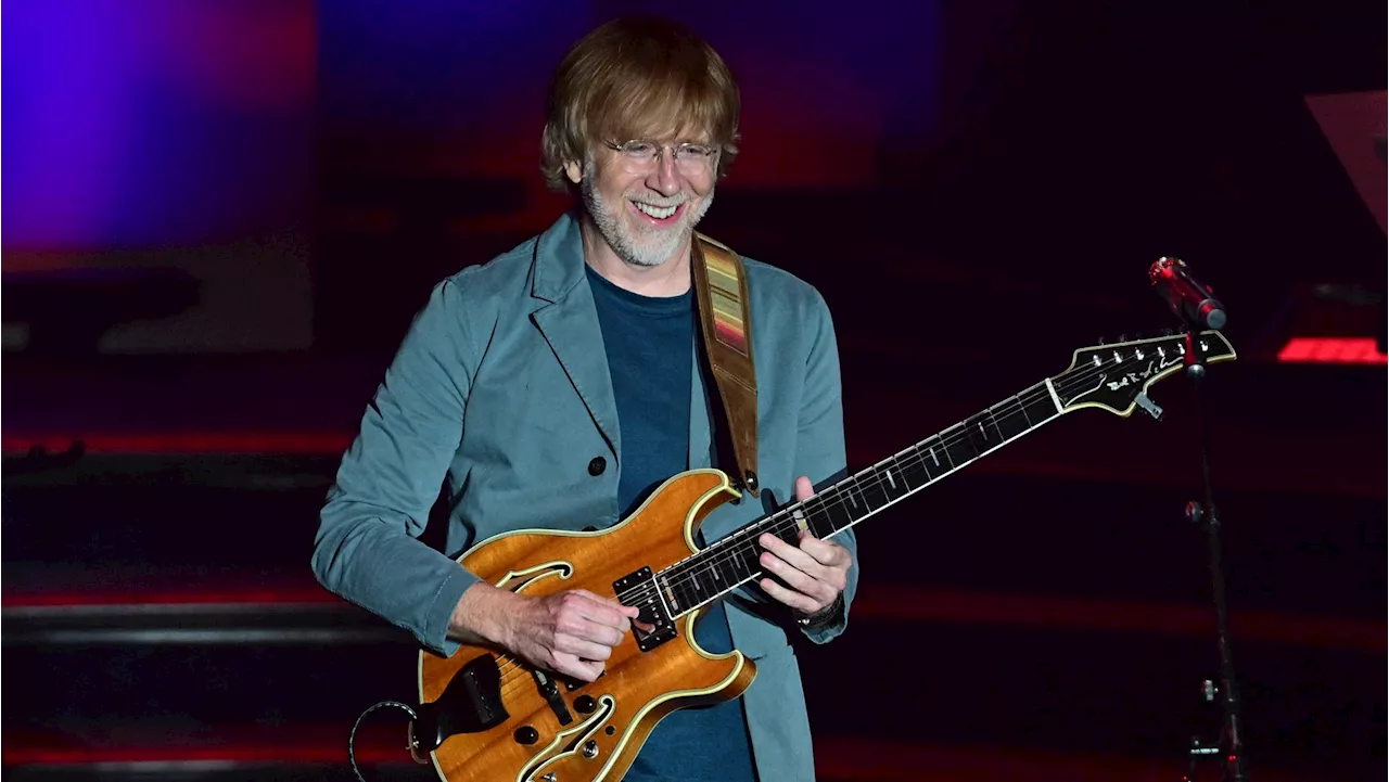 See Trey Anastasio Tear Through Steely Dan’s ‘Kid Charlemagne,’ ‘Reelin’ in the Years’