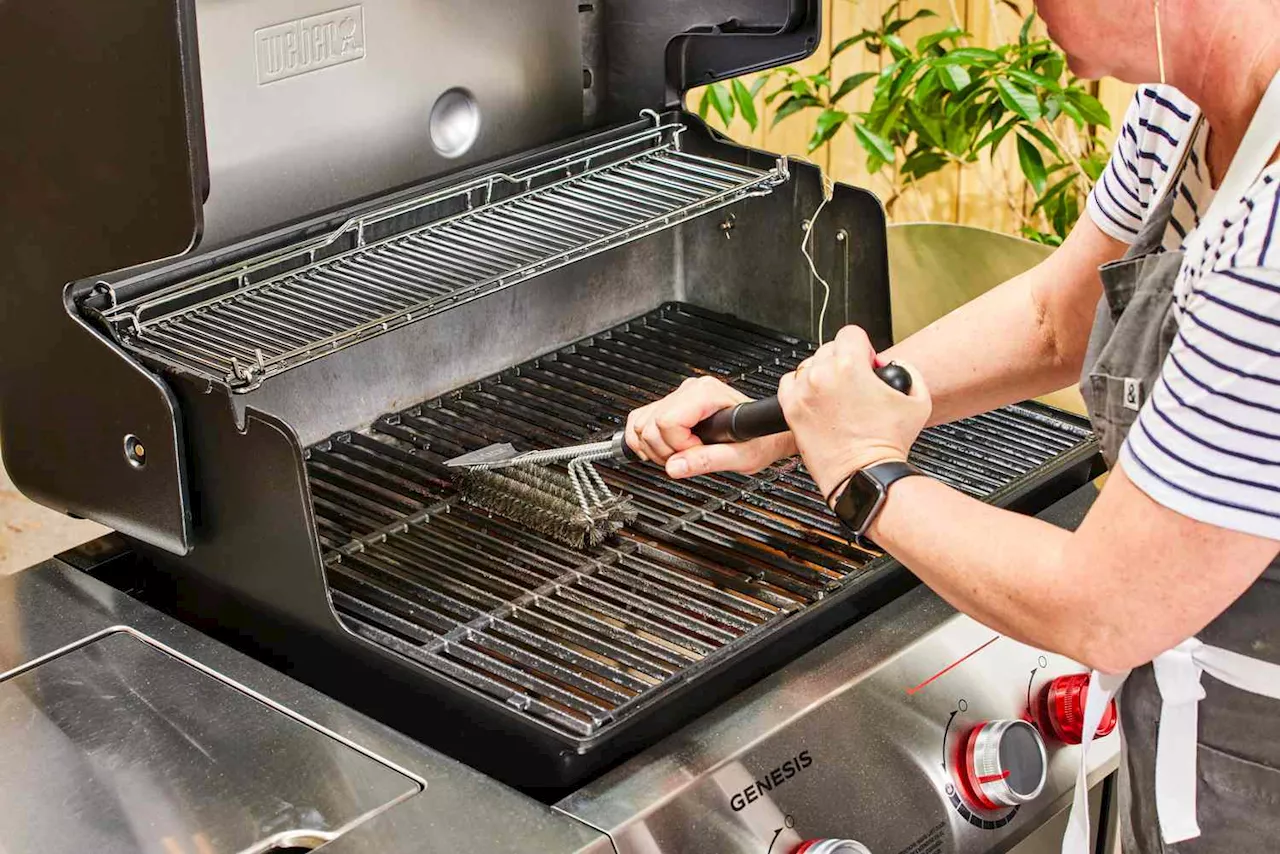 The Best Way to Clean Your Grill, According to Experts