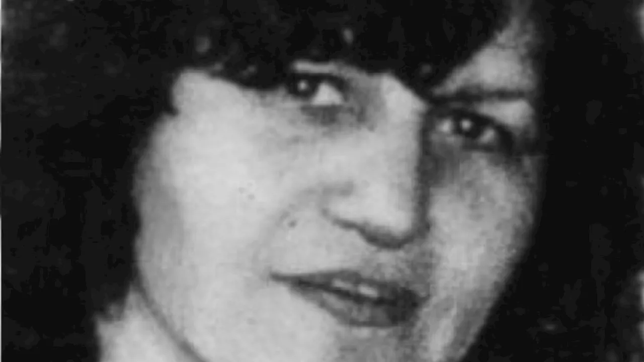 Police offer $1 million reward as part of investigation into 1980 murder of Melbourne mum