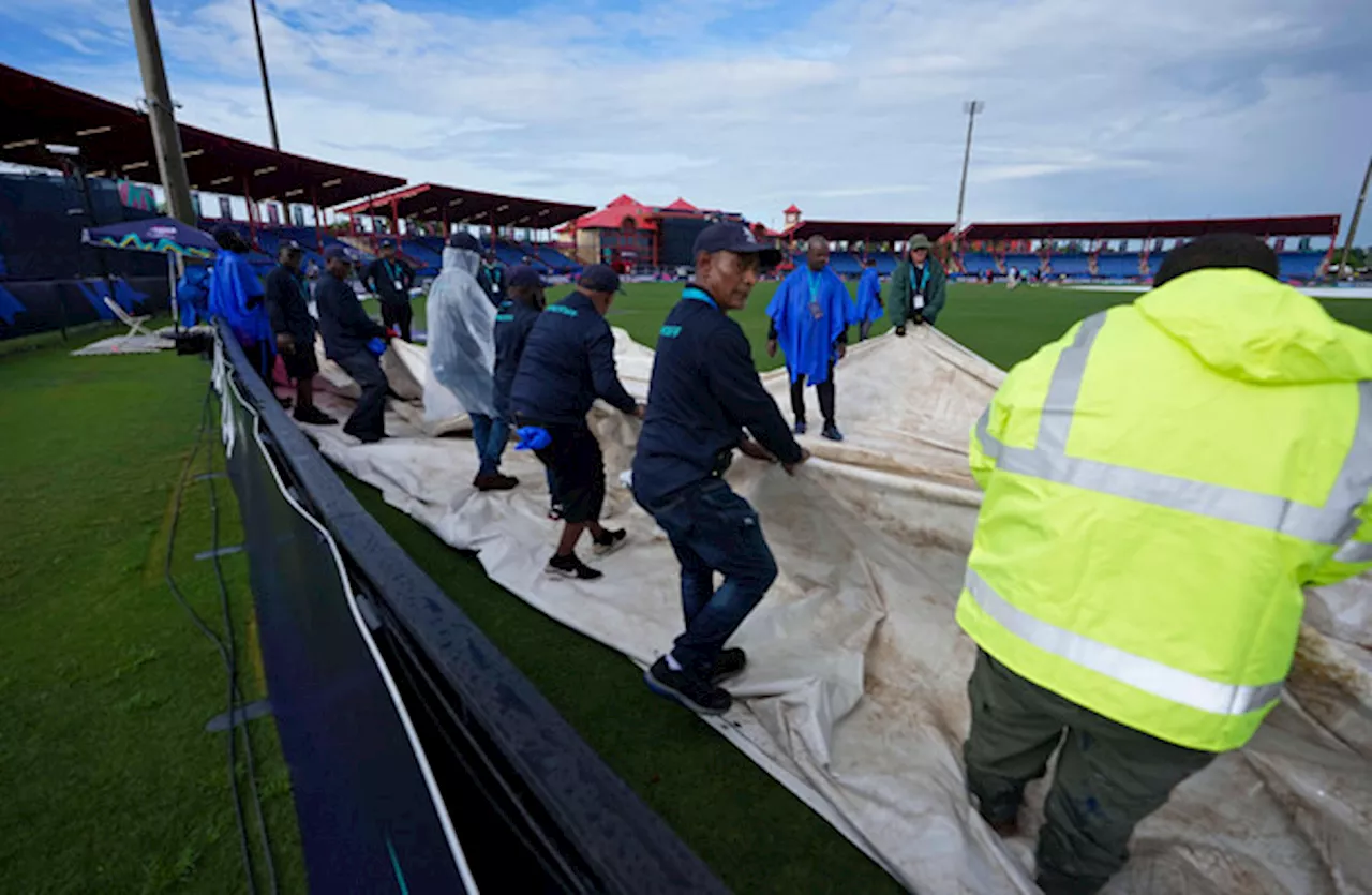 Hosts USA make World Cup progress and Ireland eliminated after Florida wash out