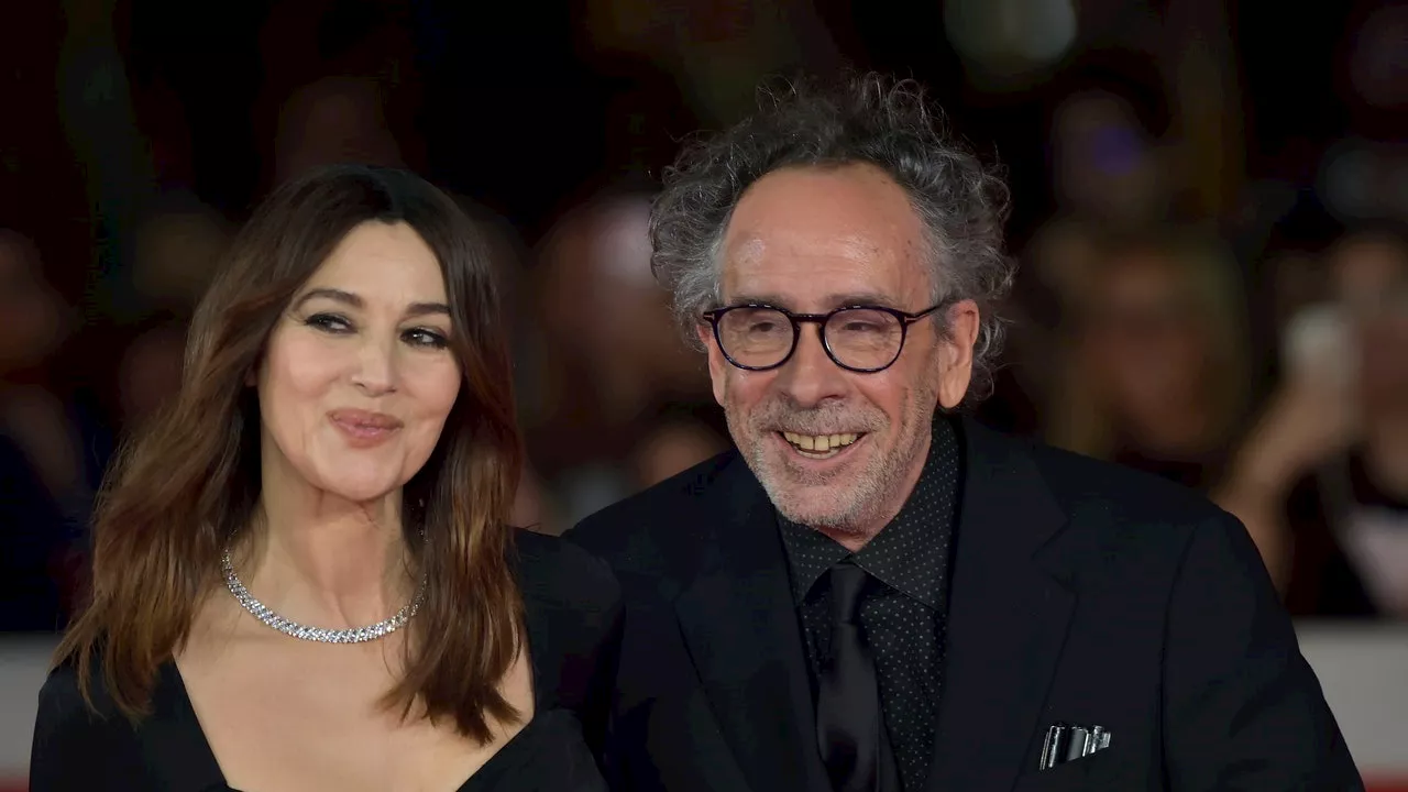 Monica Bellucci: «Non sto con Tim Burton il regista, ma con Tim, la persona che amo»