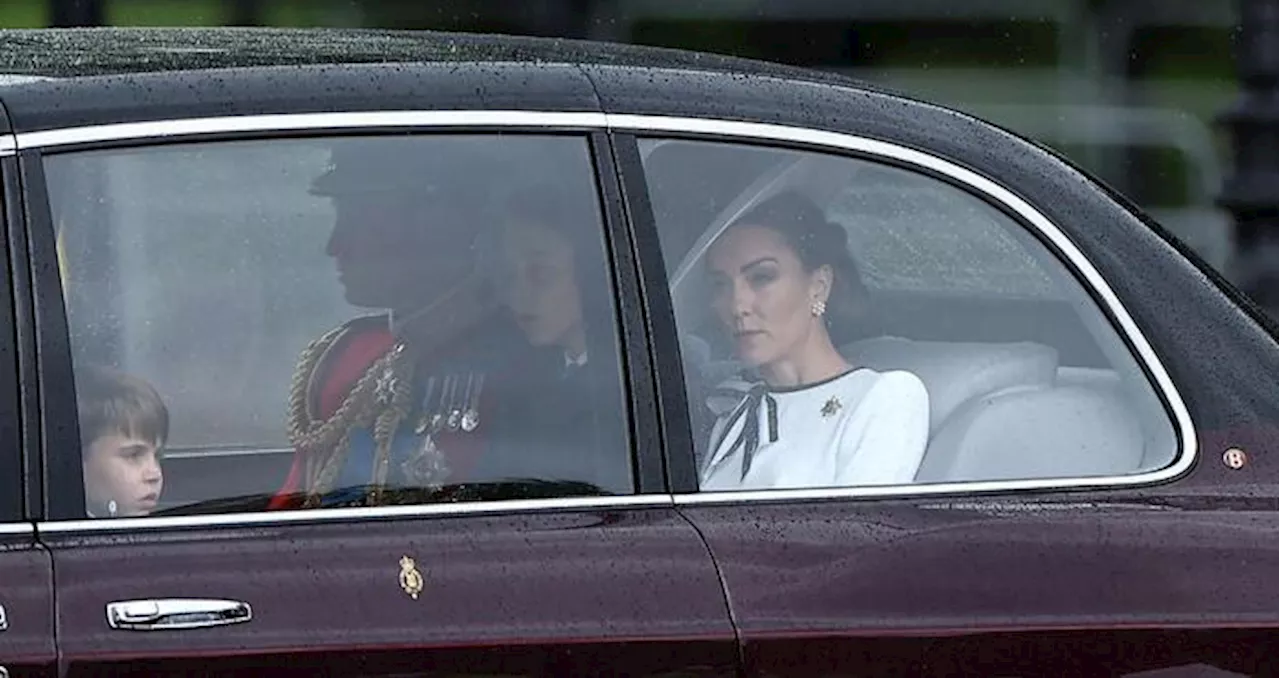 Kate riappare in pubblico, a Buckingham Palace per la parata