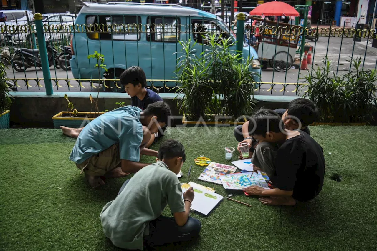 Universitas Mercu Buana tingkatkan kreativitas anak lewat melukis