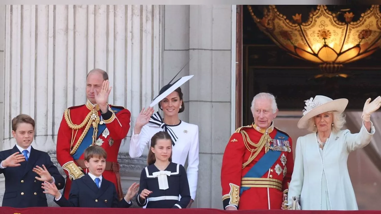 Prinzessin Kate: Balkonauftritt mit Charles und der ganzen Familie