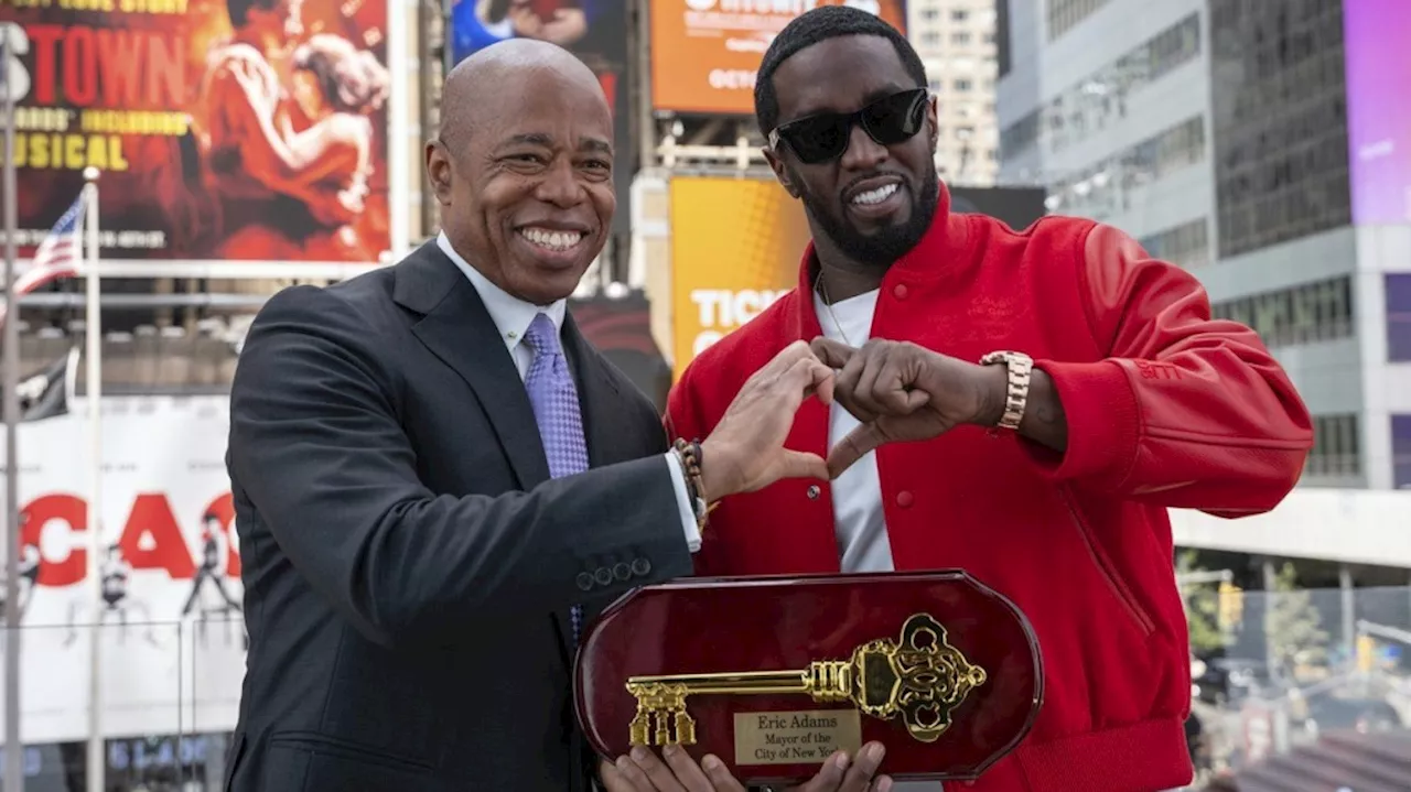 Sean 'Diddy' Combs returns key to New York City in response to video of him attacking singer Cassie