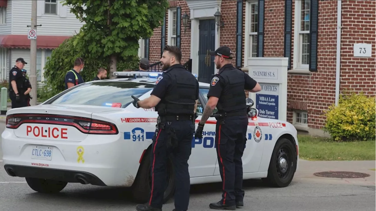 One person in hospital with stab wound after police break up fight in Oshawa