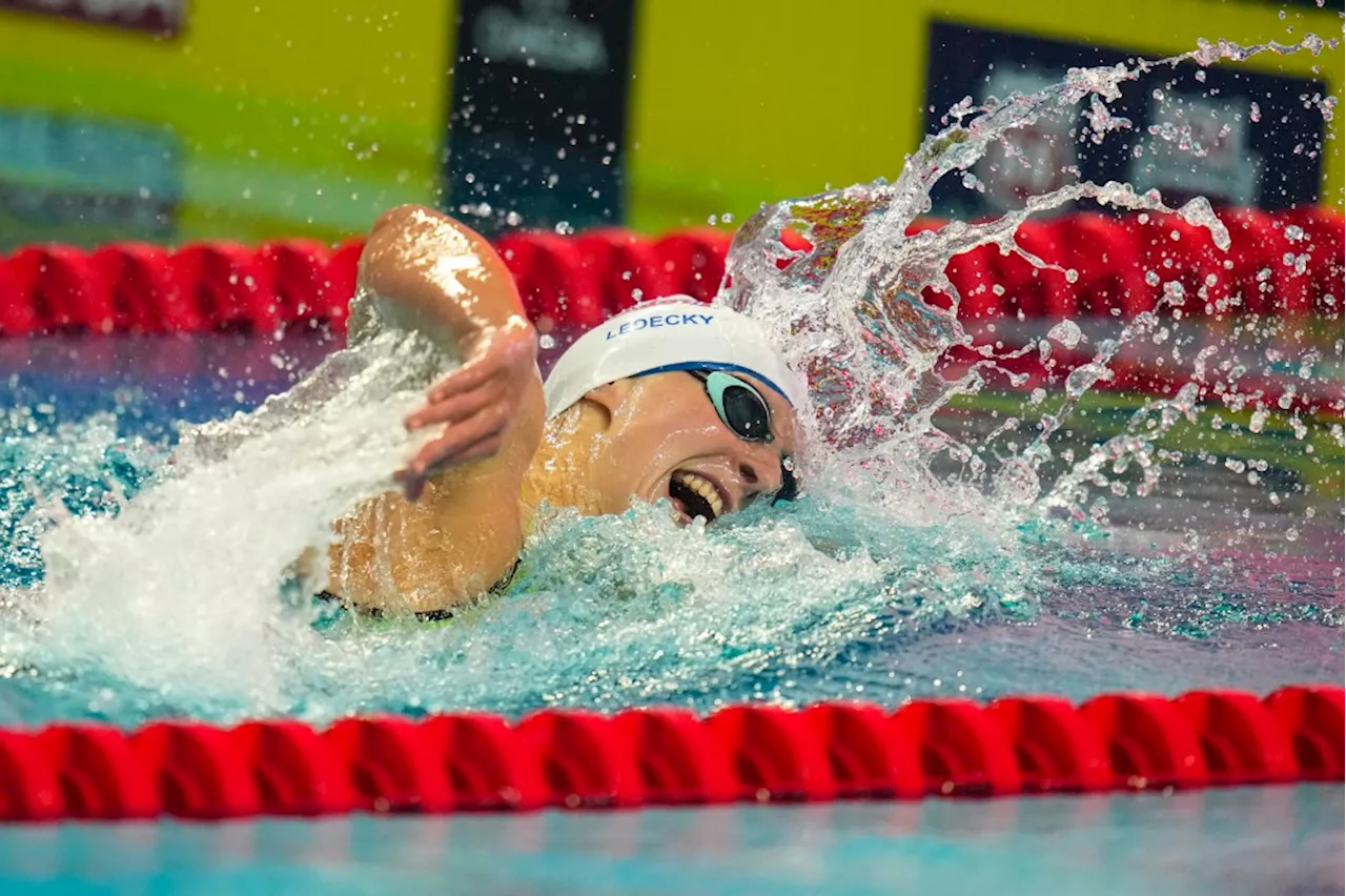 U.S. Olympic trials feels like Super Bowl of swimming at home of NFL Colts