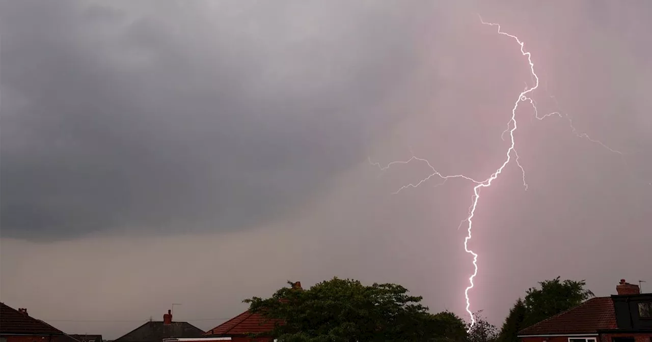 Thunderstorms to hit North West as Met Office issue warning