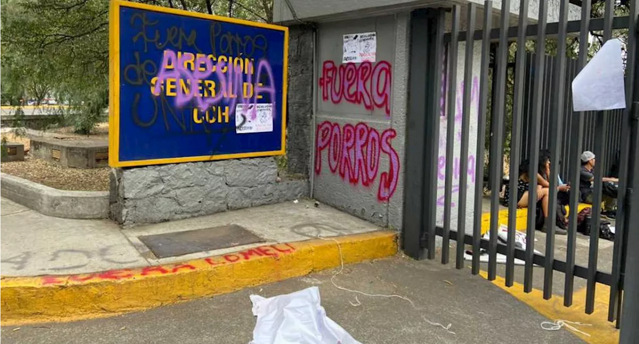 Exige UNAM el desalojo de las oficinas de la Dirección General del CCH