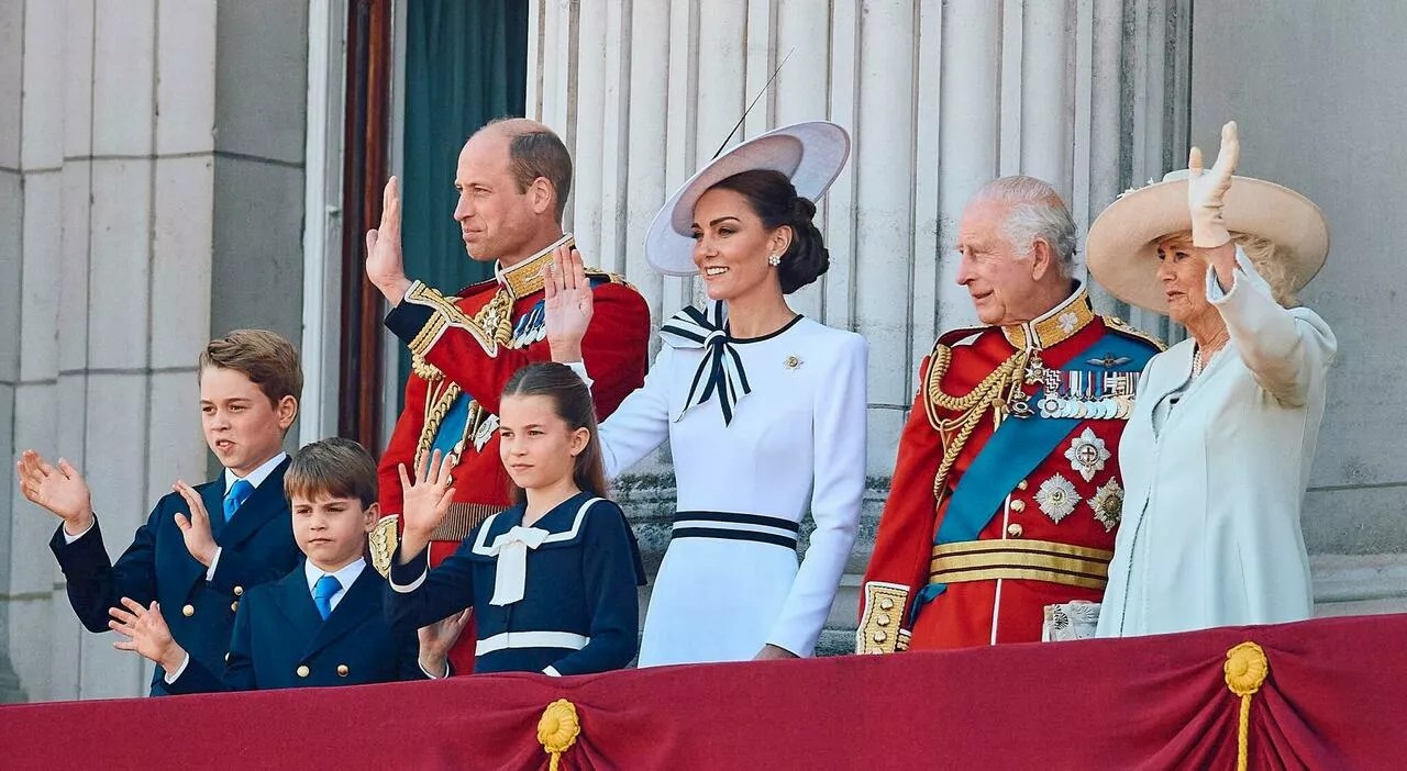 Trooping the colour, dal ritorno di Kate Middleton al gesto affettuoso di Re Carlo (e allo sgarbo dei Sussex):