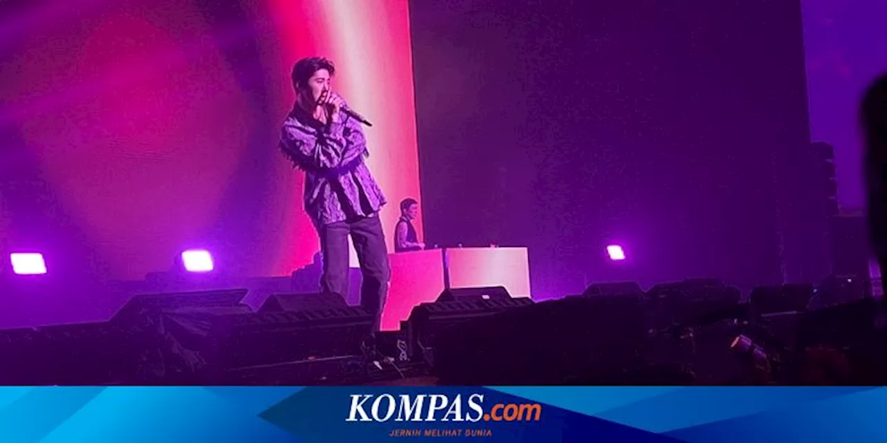 Aksi B.I Turun Panggung Saat Konser Hype Up di Jakarta Buat Penggemar Histeris