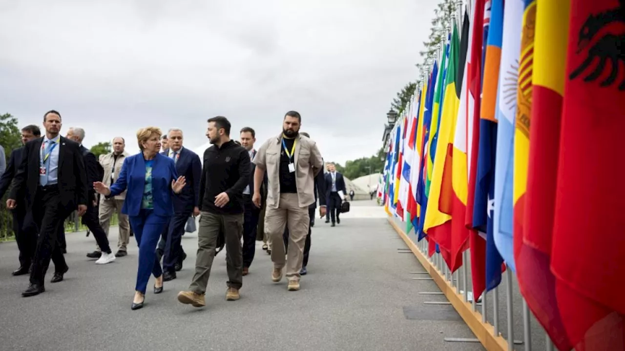 Rusia lamenta respuesta “poco constructiva” de Ucrania al alto al fuego; Zelenski celebra cumbre de paz