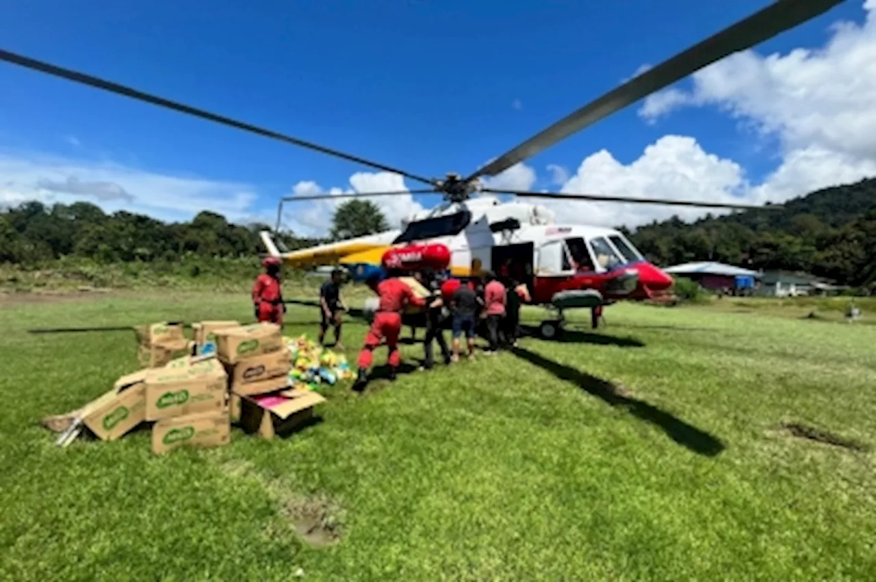 Food aid delivery in Ulu Baram turns to emergency flight for Penan man with heart problems