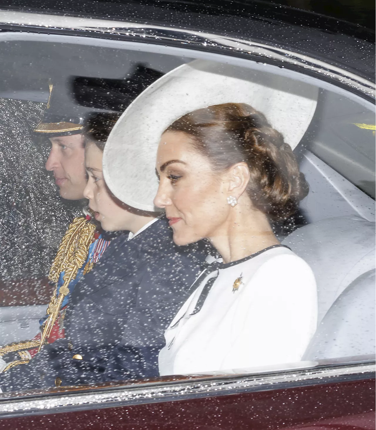 Kate Middleton torna in pubblico al Trooping The Colour