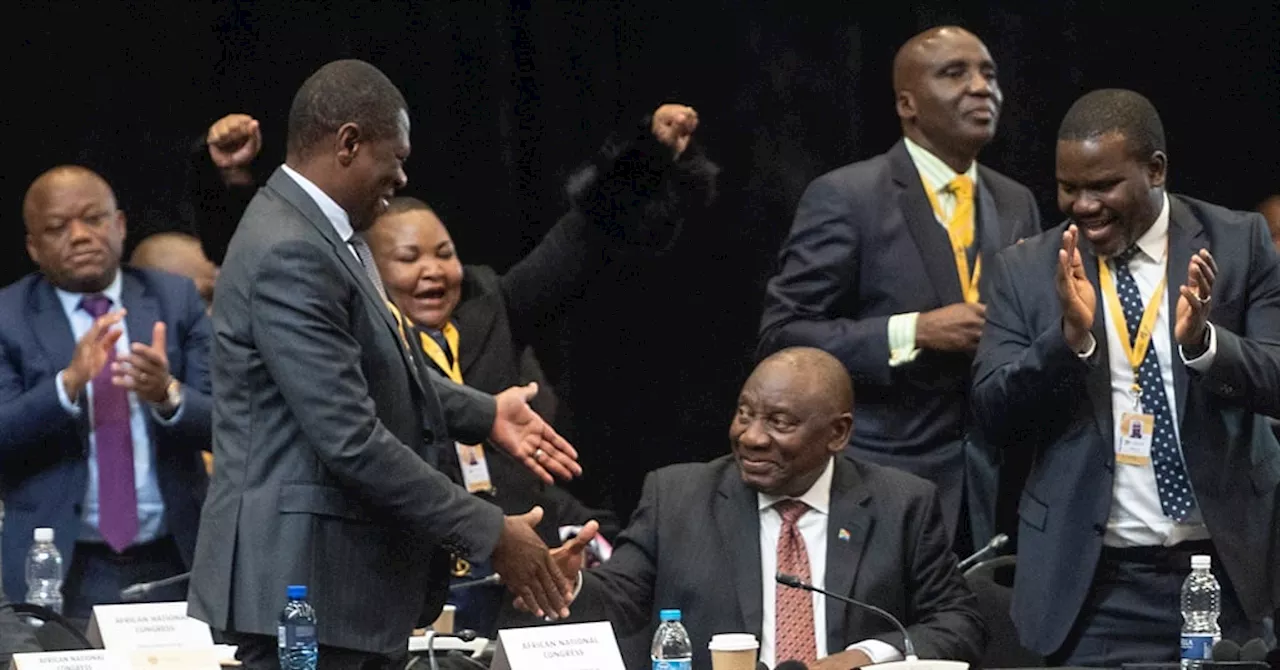 Cheers, whistling, applause and ululation as Ramaphosa re-elected with 283 votes