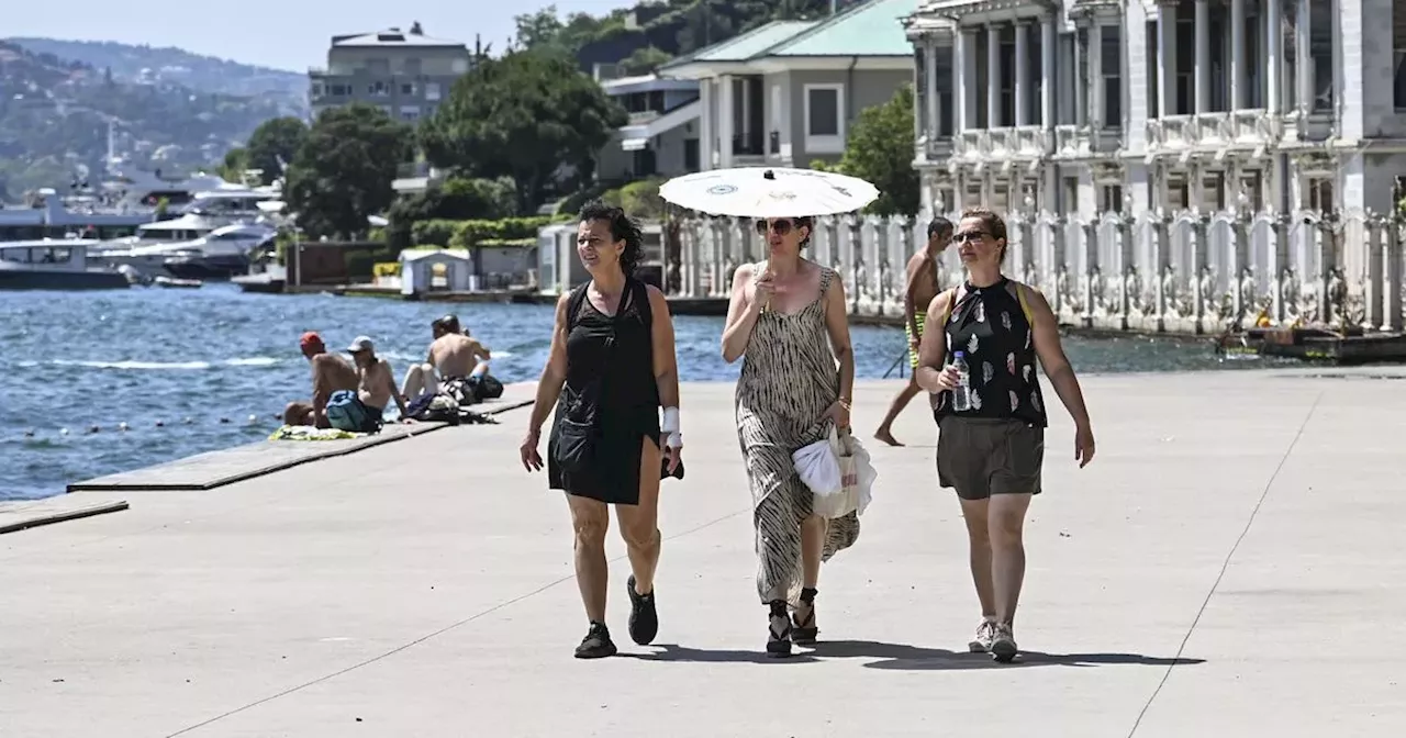 'Red alert' issued for British tourists over scorching heatwave