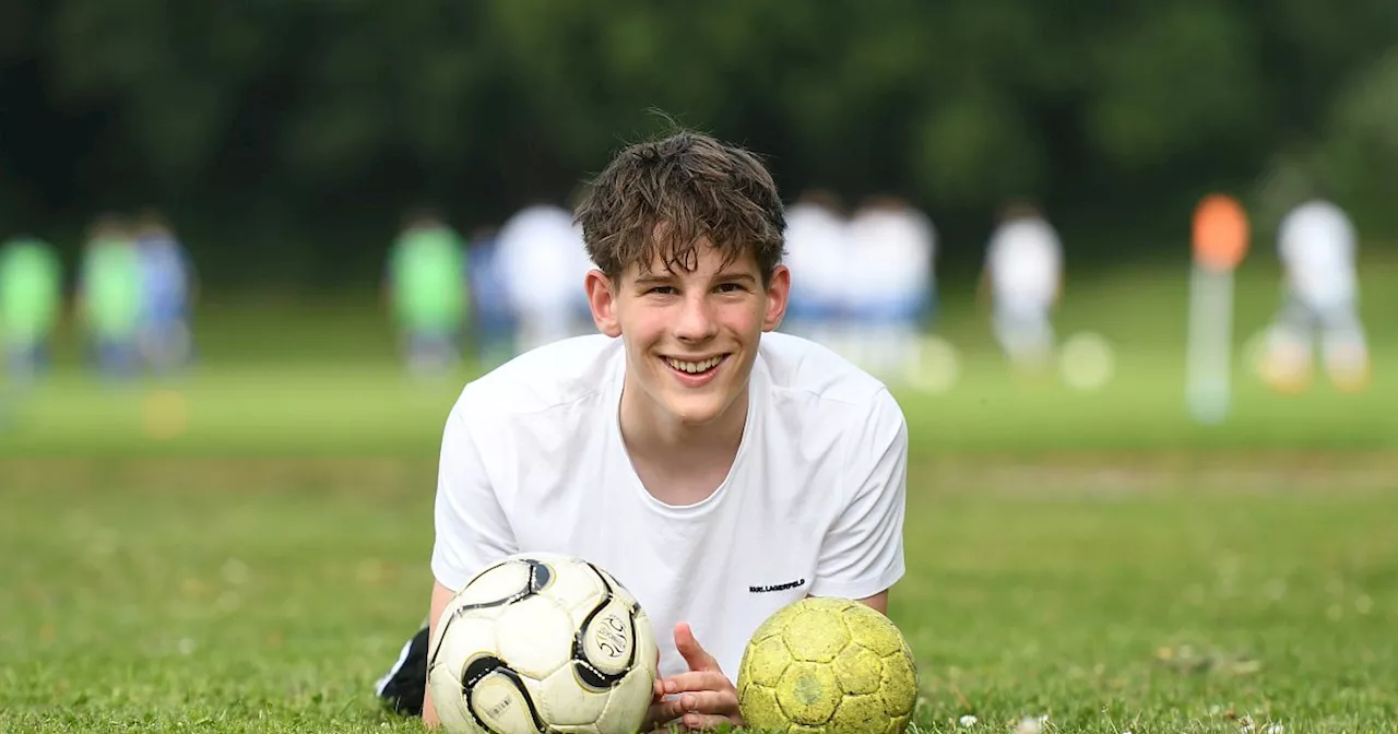 16-Jähriger aus Mennighüffen spielt Handball in der Bundesliga und Fußball in der Bezirksliga