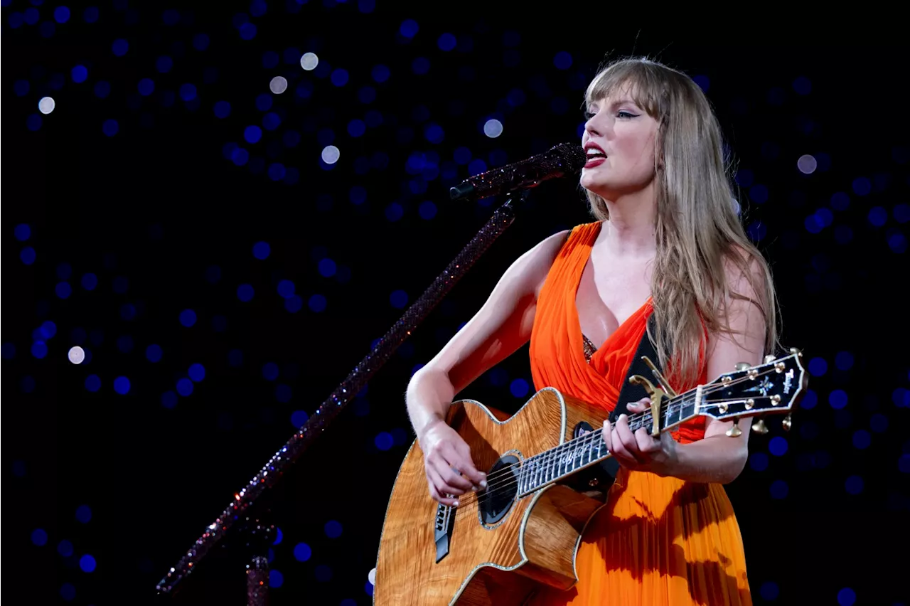 Taylor Swift Debuts ‘Carolina,’ ‘The Manuscript’ Live at Liverpool Show