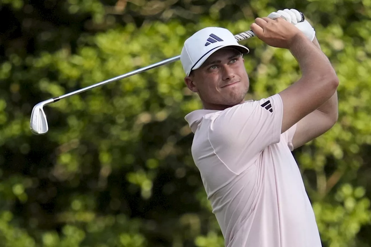 Aberg takes 1-shot lead into weekend at Pinehurst in US Open debut