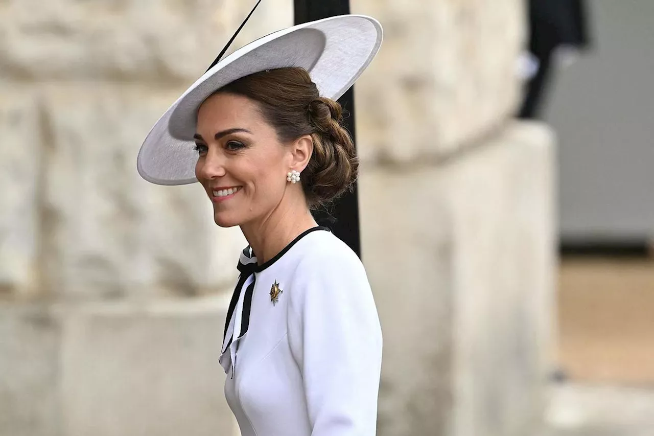 Kate atteinte d’un cancer : revivez en images le retour de la princesse et le défilé de la famille royale