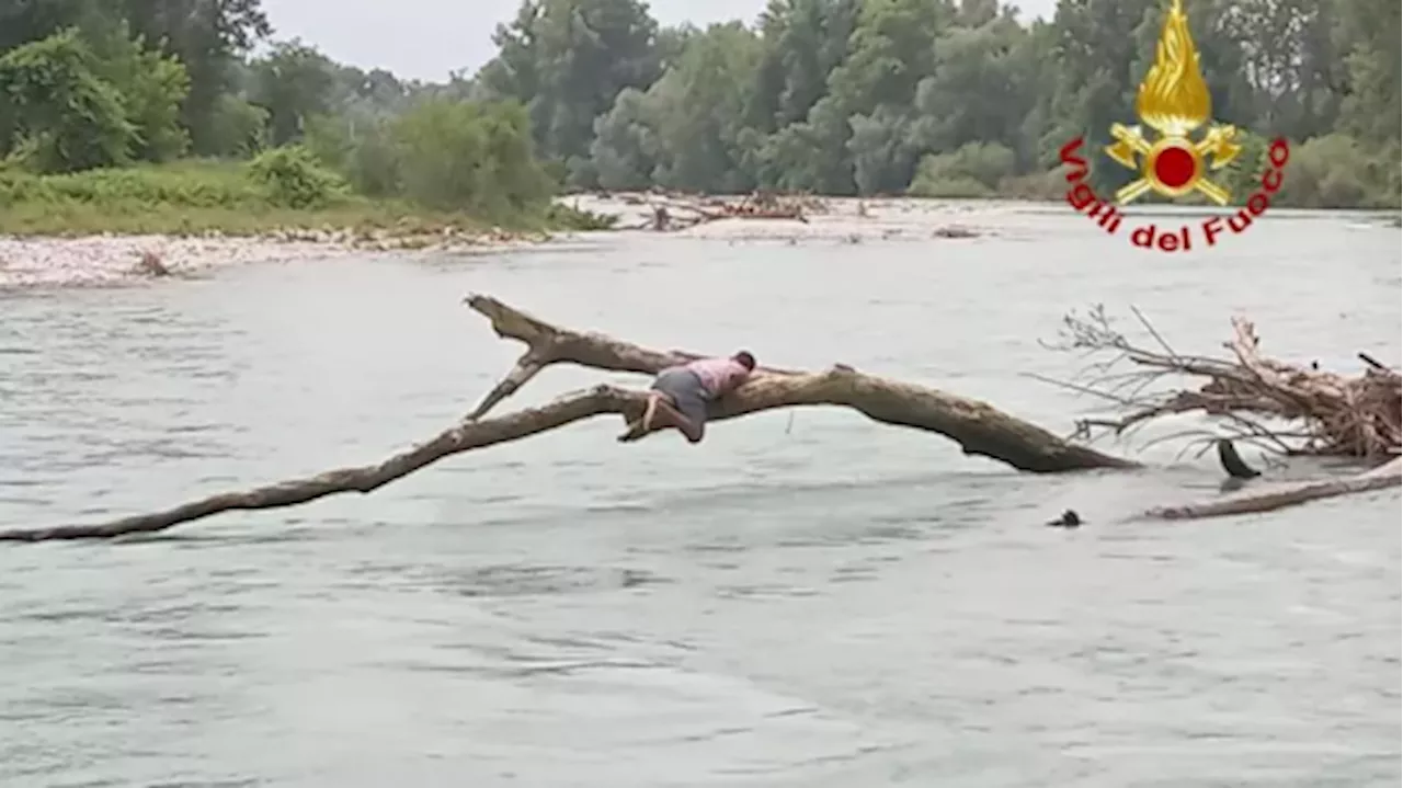 Padova: due giovani travolti dal fiume mentre attraversano il Brenta