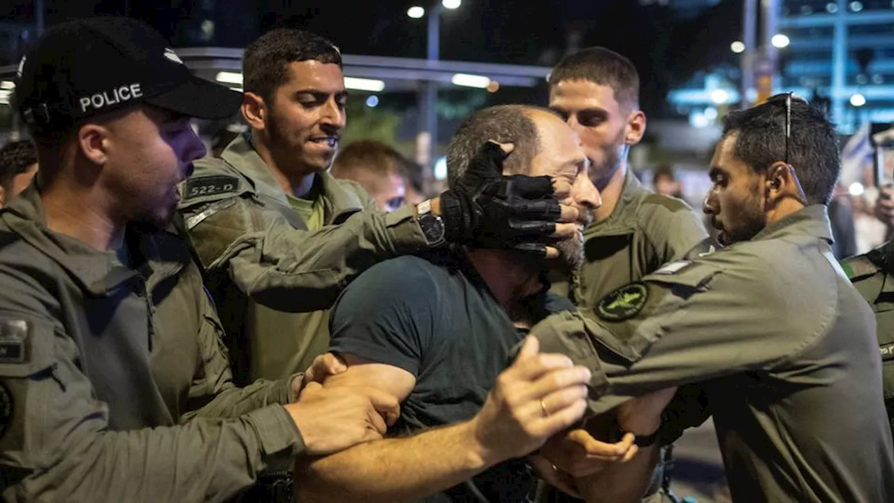 Turkey: Thousands across Israel demand hostage swap, Netanyahu's ...