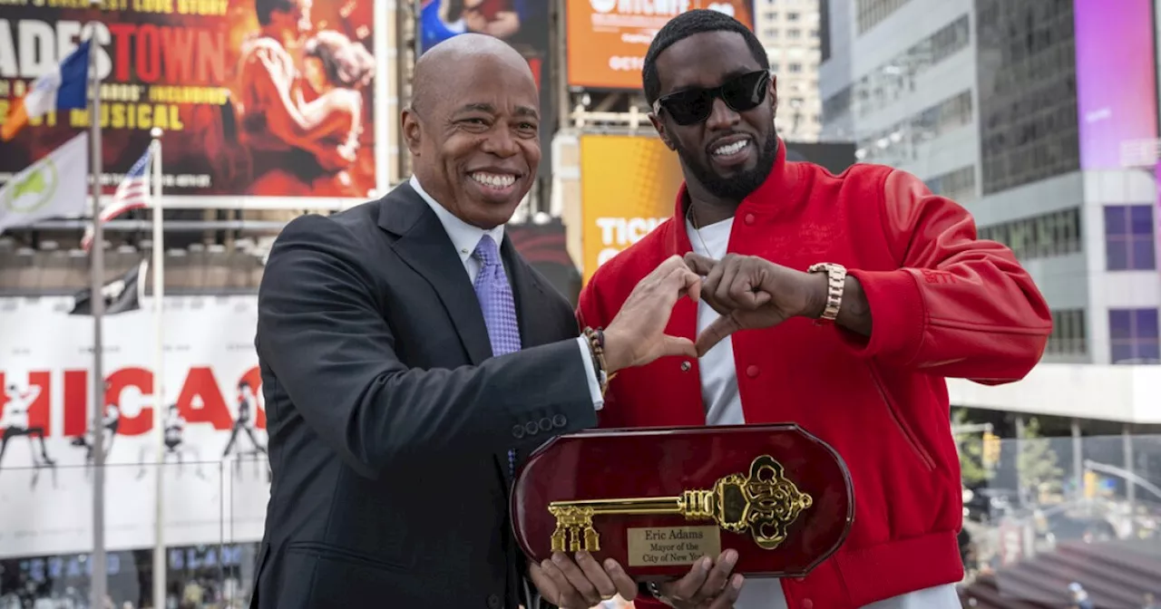 Sean 'Diddy' Combs returns key to New York City at the mayor's request