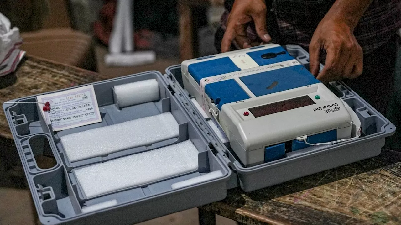 EVM पर सियासी घमासान, सरकार और विपक्ष आमने-सामने, अब चुनाव आयोग देगा सफाई