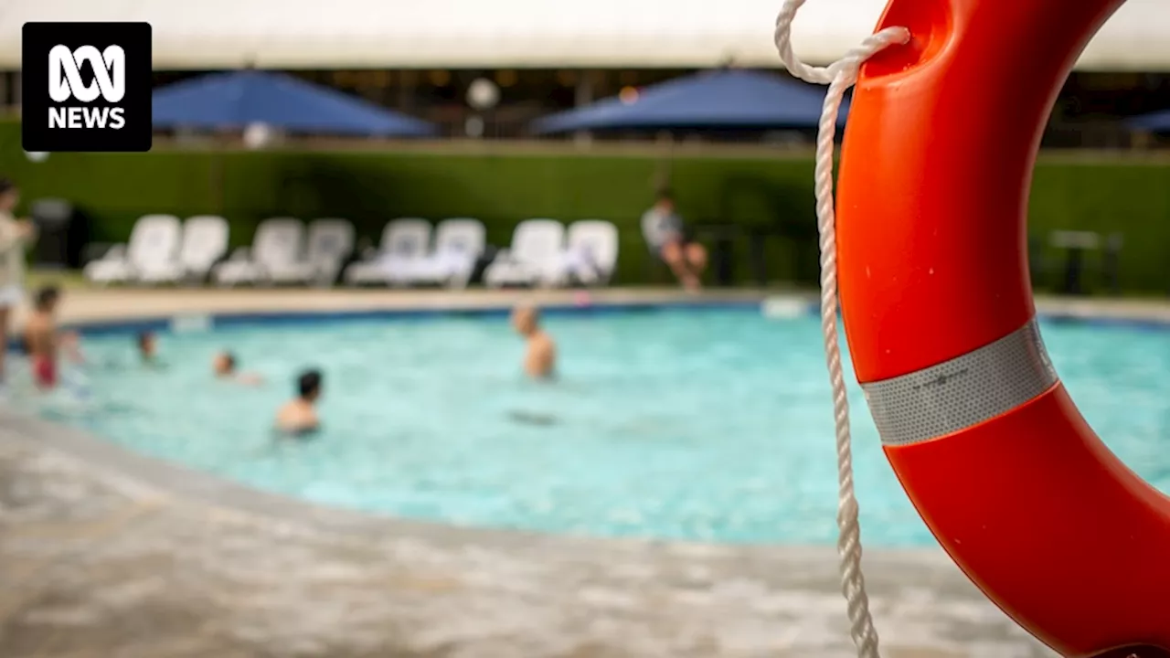 Lifesaving devices not mandatory in Queensland hotel pools despite state's record drowning rate