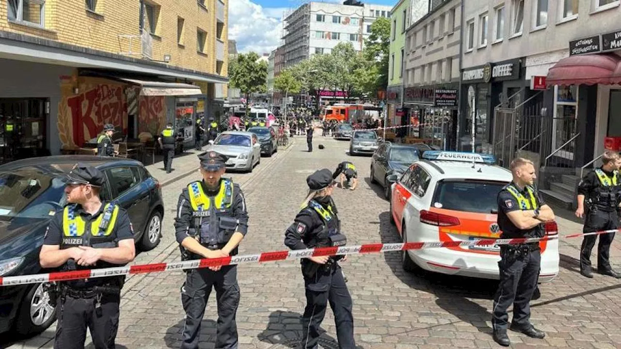 Allarme prima di Olanda-Polonia: polizia spara a uomo con ascia e molotov