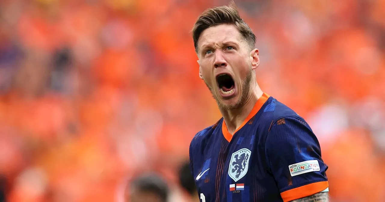 Wout Weghorst rides to the rescue for wasteful Netherlands to secure opening win