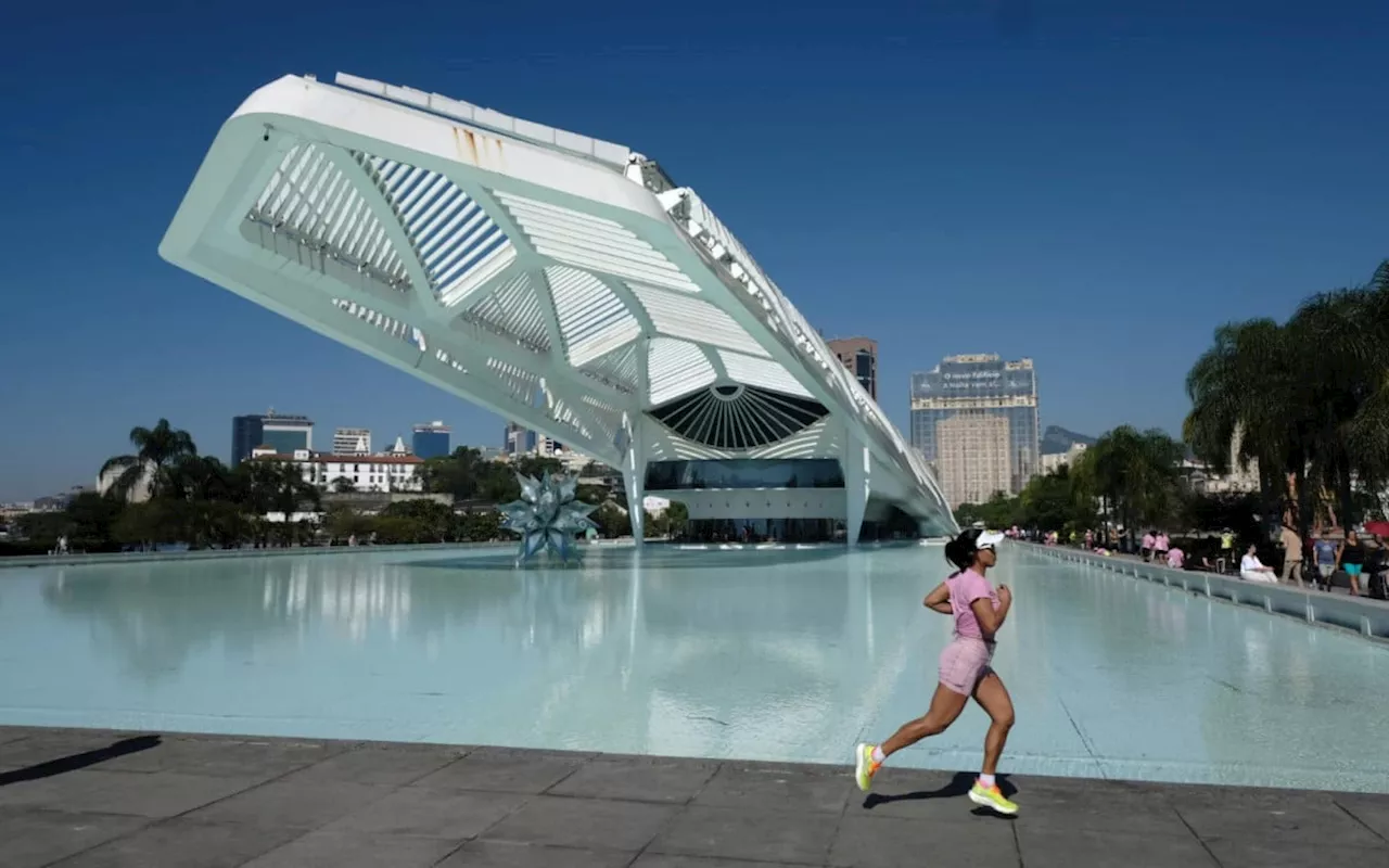 Corrida das Poderosas reúne mulheres de todas as idades no Centro: 'Ficamos mais à vontade em uma prova feminina'