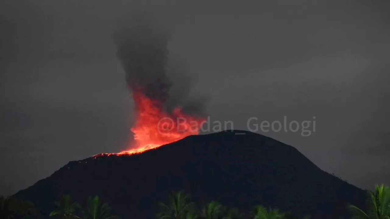 Gunung Ibu Maluku Utara Erupsi, Lontarkan Lava Pijar