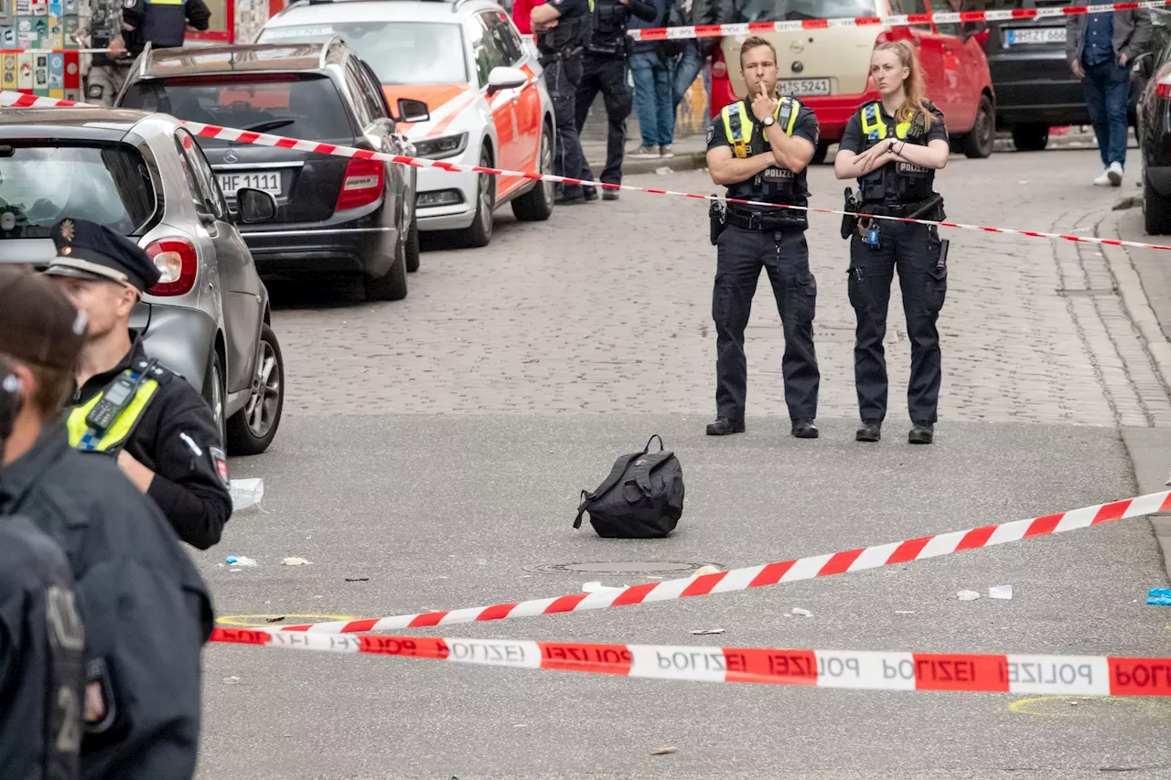 Nahe EM-Fanwalk: Polizei schießt Bewaffneten nieder