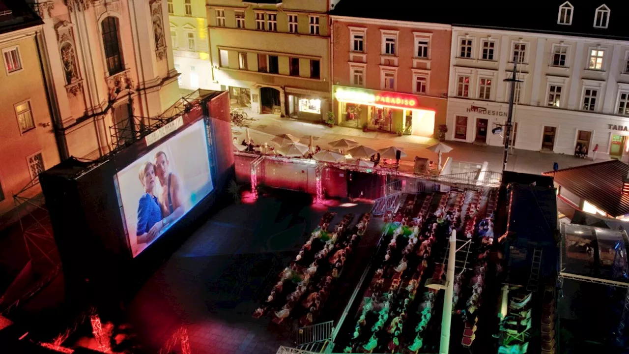 Open-Air-Kino bringt vielseitiges Programm auf den Rathausplatz