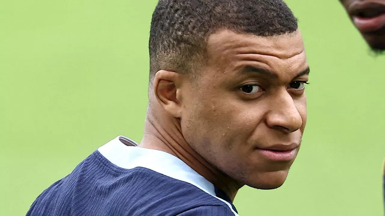 Mbappé roept Franse jongeren op te gaan stemmen: 'Extreme partijen kloppen op de deur'