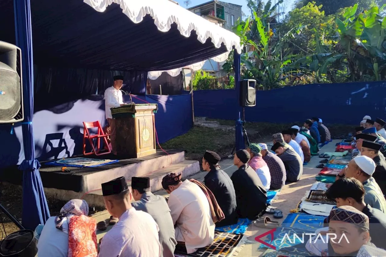 Bey ingatkan soal persaudaraan saat Shalat Idul Adha 2024 di Jayagiri