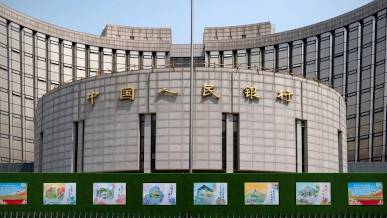 China Leaves Key Rate Unchanged on Currency Pressure, Liquidity