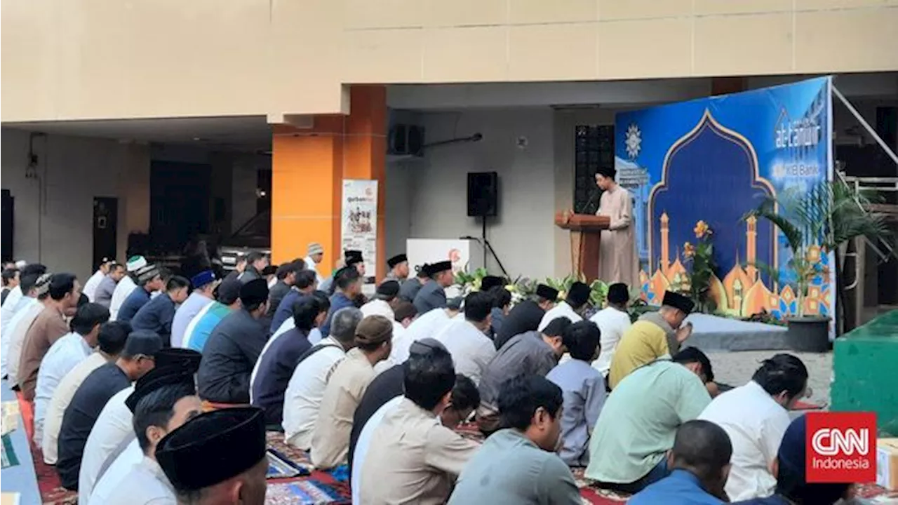 Muhadjir Salat Idul Adha Bareng Ratusan Jemaah di PP Muhammadiyah