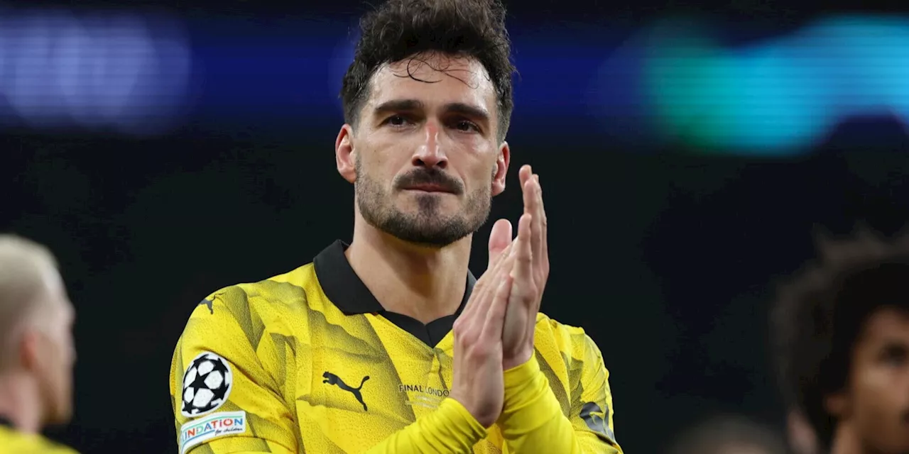 Roma, Hummels al posto di Smalling: ecco il piano mercato